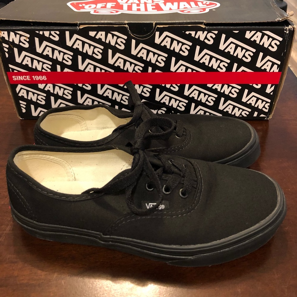 Vans - Picture 2 of 4